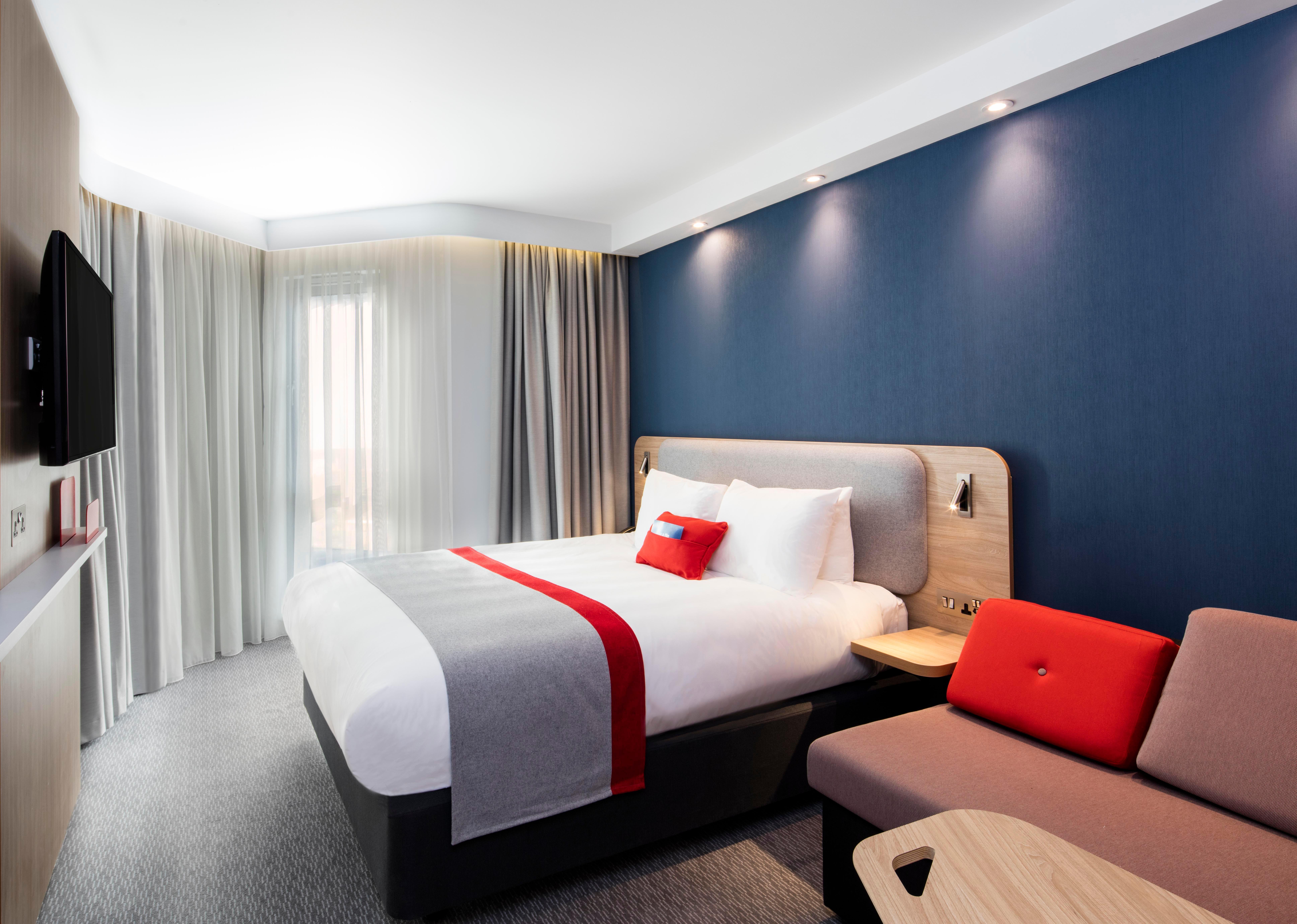 Holiday Inn Express Belfast City By Ihg Экстерьер фото