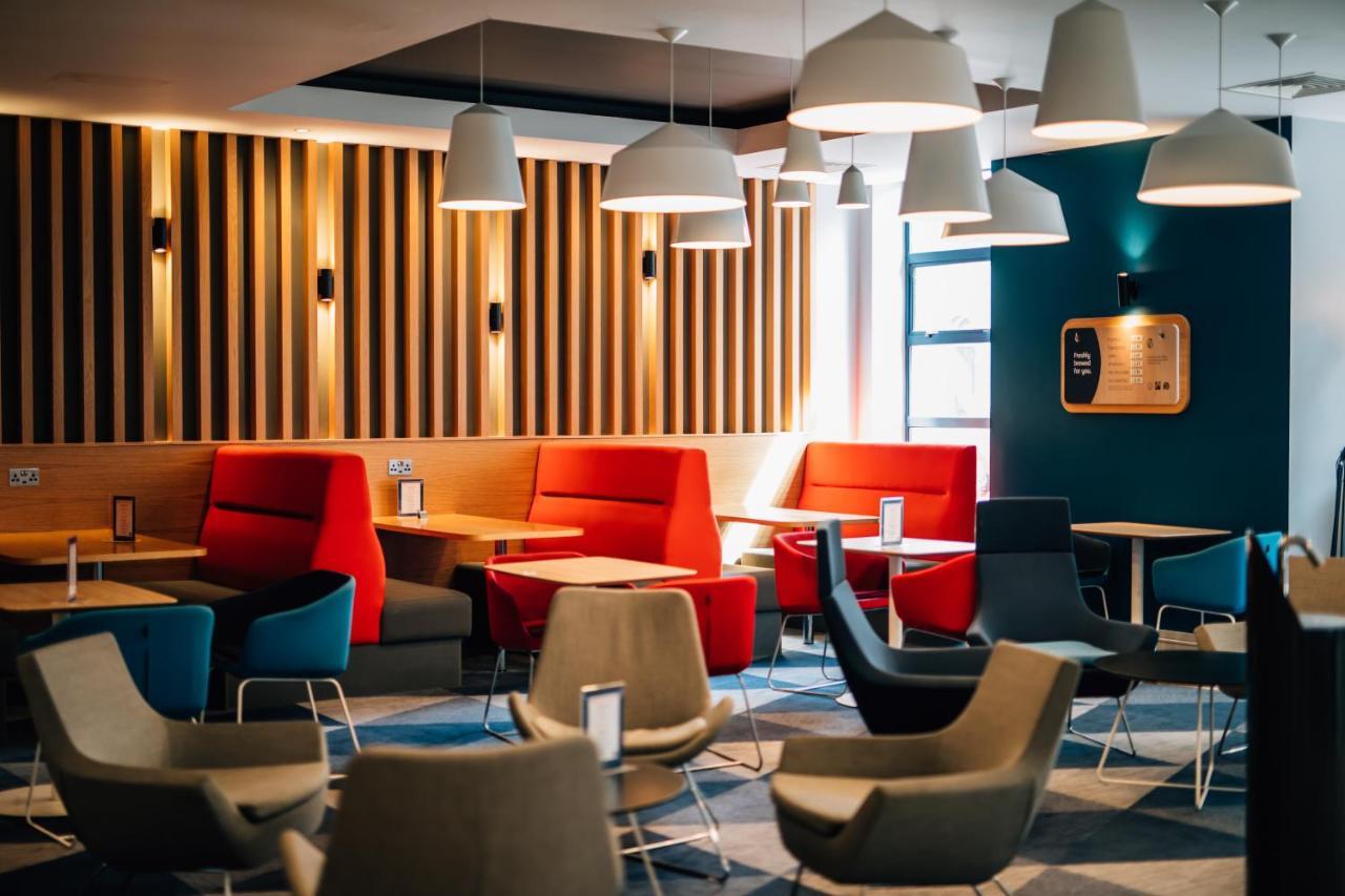 Holiday Inn Express Belfast City By Ihg Экстерьер фото