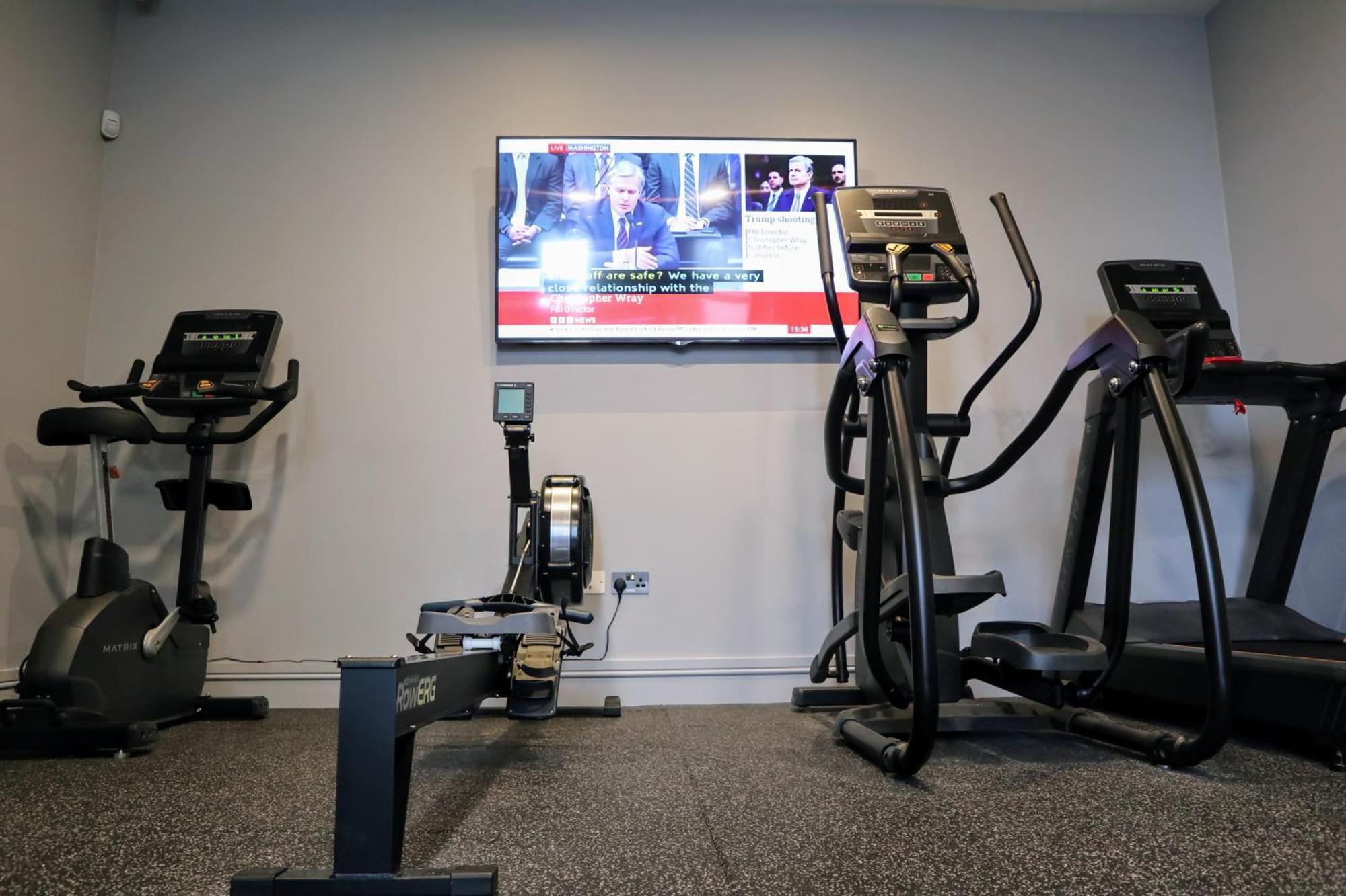 Holiday Inn Express Belfast City By Ihg Экстерьер фото